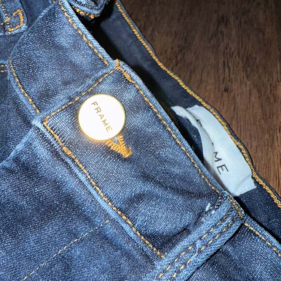 FRAME Le One Skinny Jeans - Picture 6 of 7